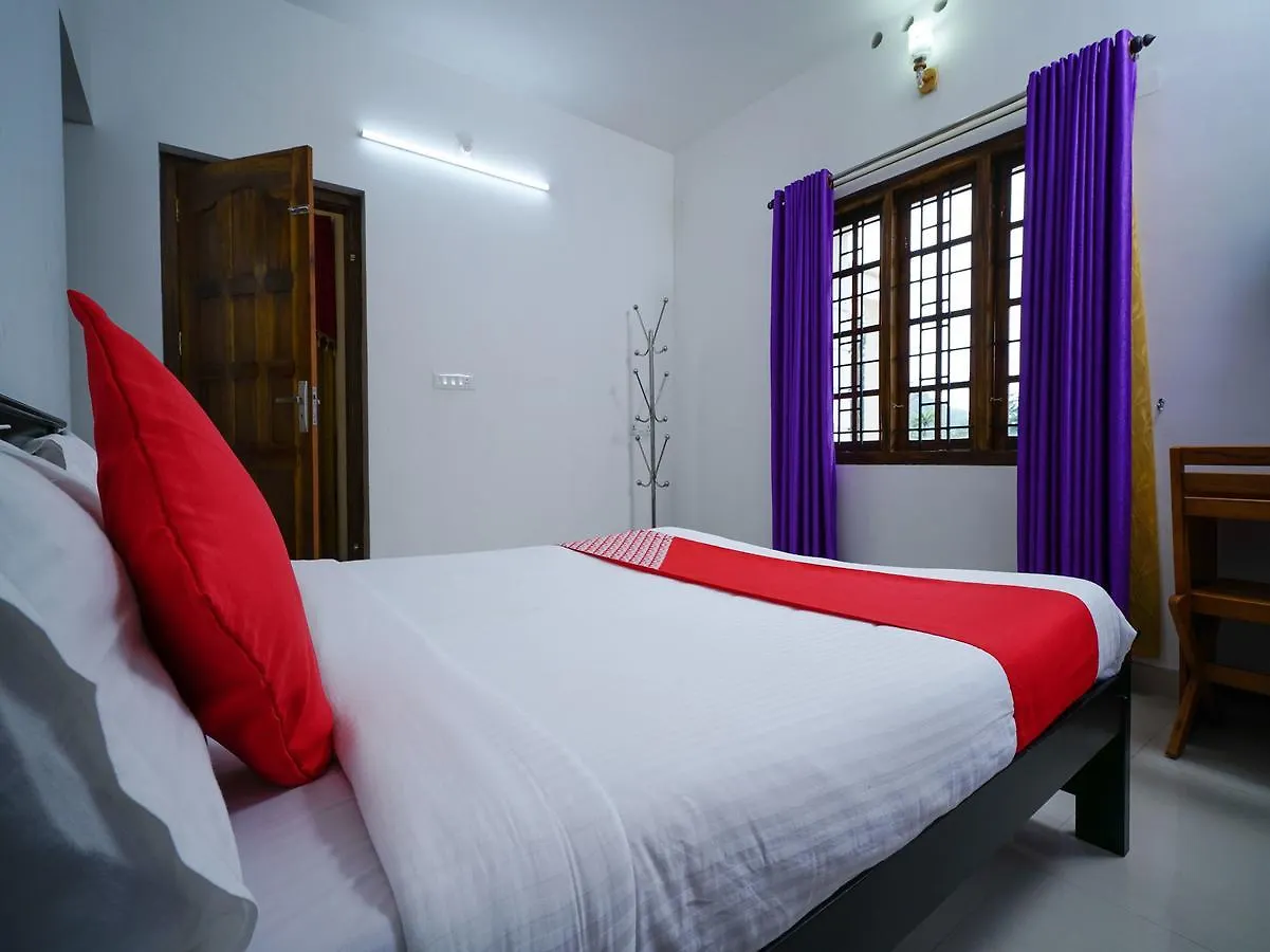 Oyo 10639 Wonderful Homestay Munnar 3*,